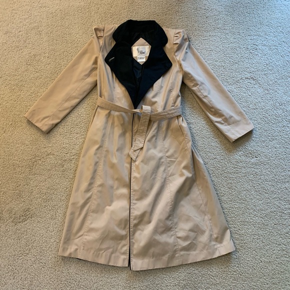 Vintage 80s Tan and black wrap trench coat.  (Small) - Picture 4 of 15